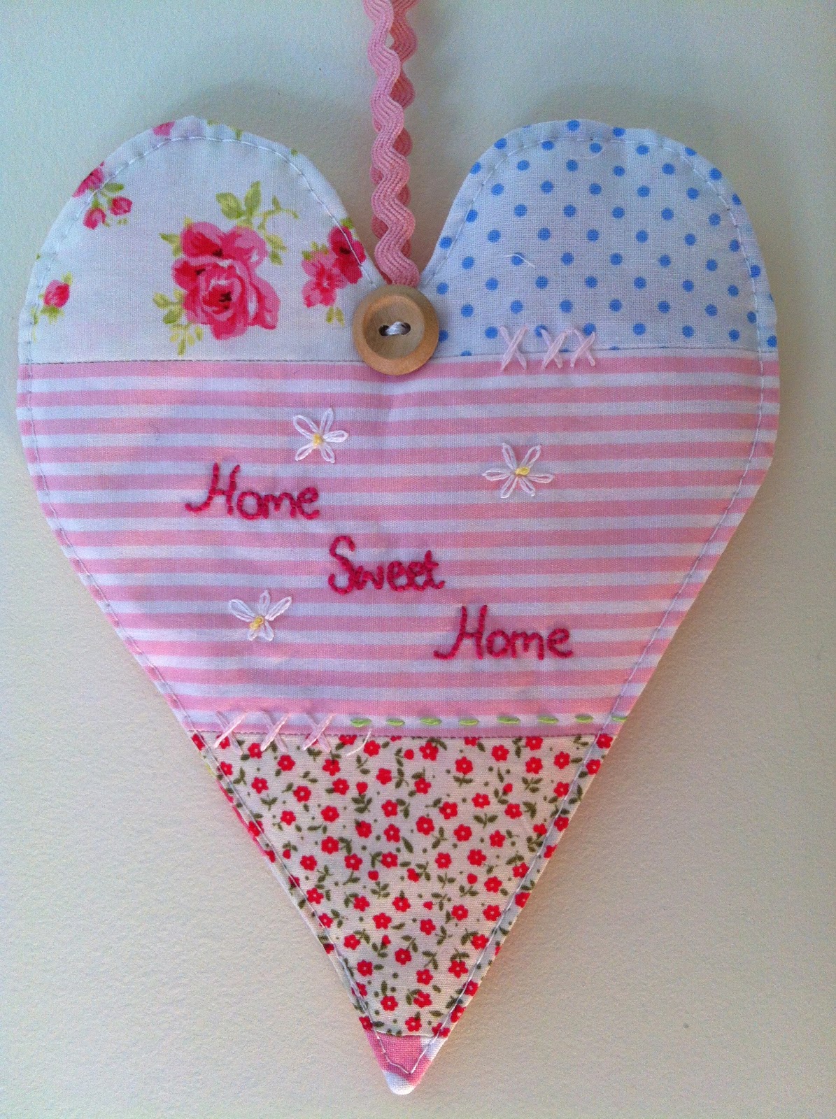 Sew, ray, me Patchwork embroidery