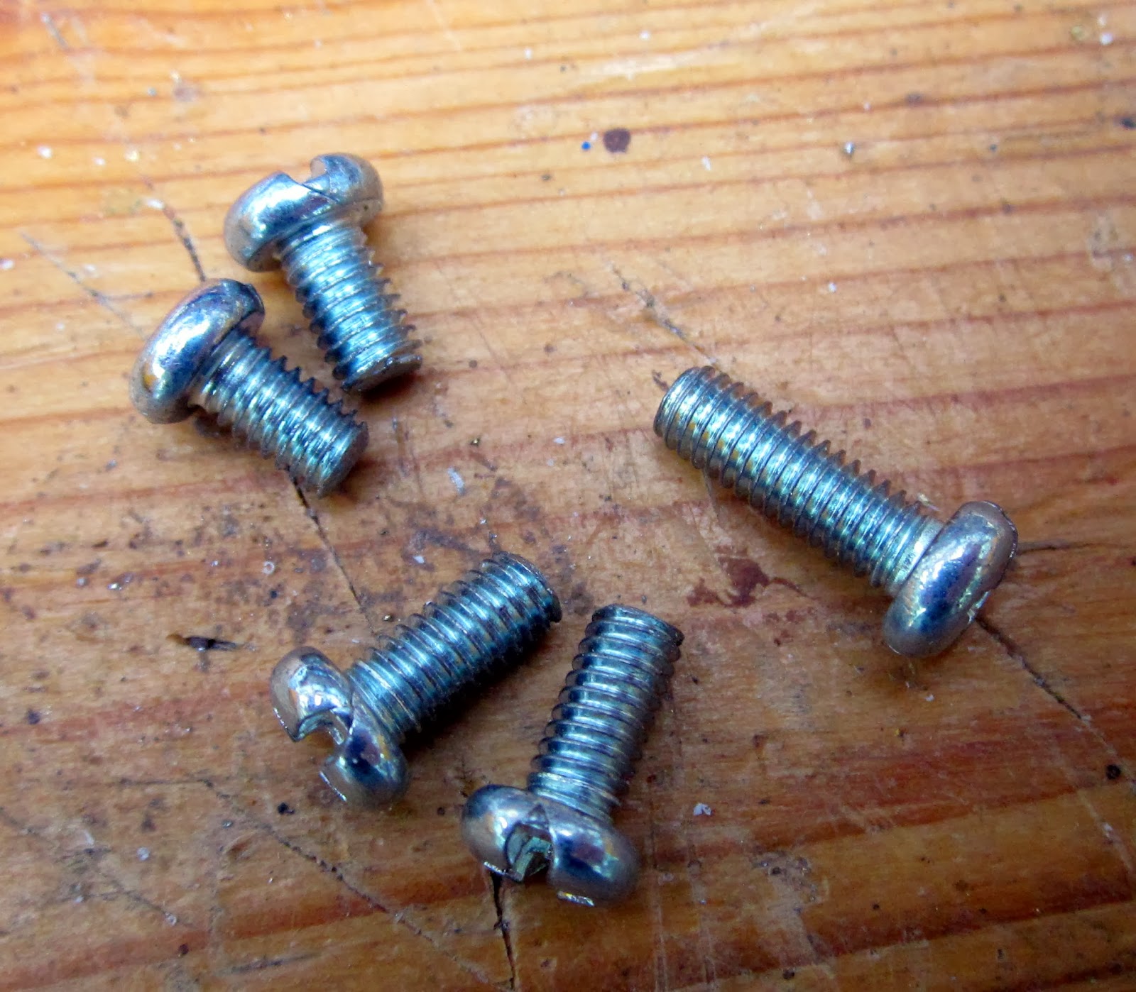 Peckforton Light Railway How I shorten bolts and screws