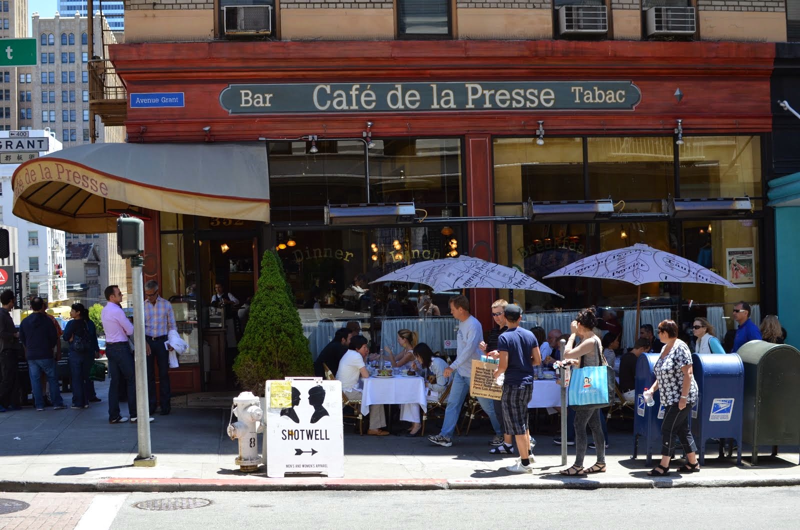 Cafe de la Presse, french restaurant in San Francisco — Cafe de la Presse
