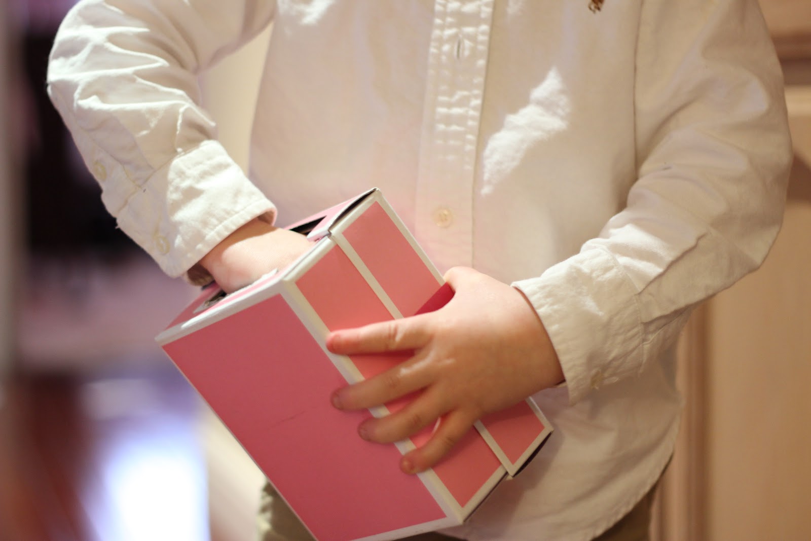 Toddler Approved! Toddler Touch & Feel Box