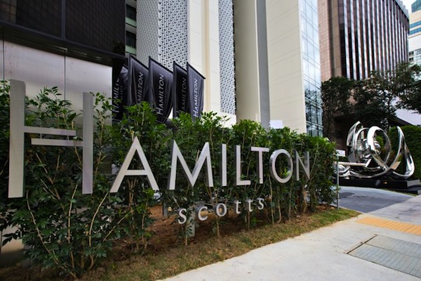 Hamilton Luxury Apartment With Private Garage For Car Parking Hamilton Luxury Apartment With Private Garage For Car Parking
