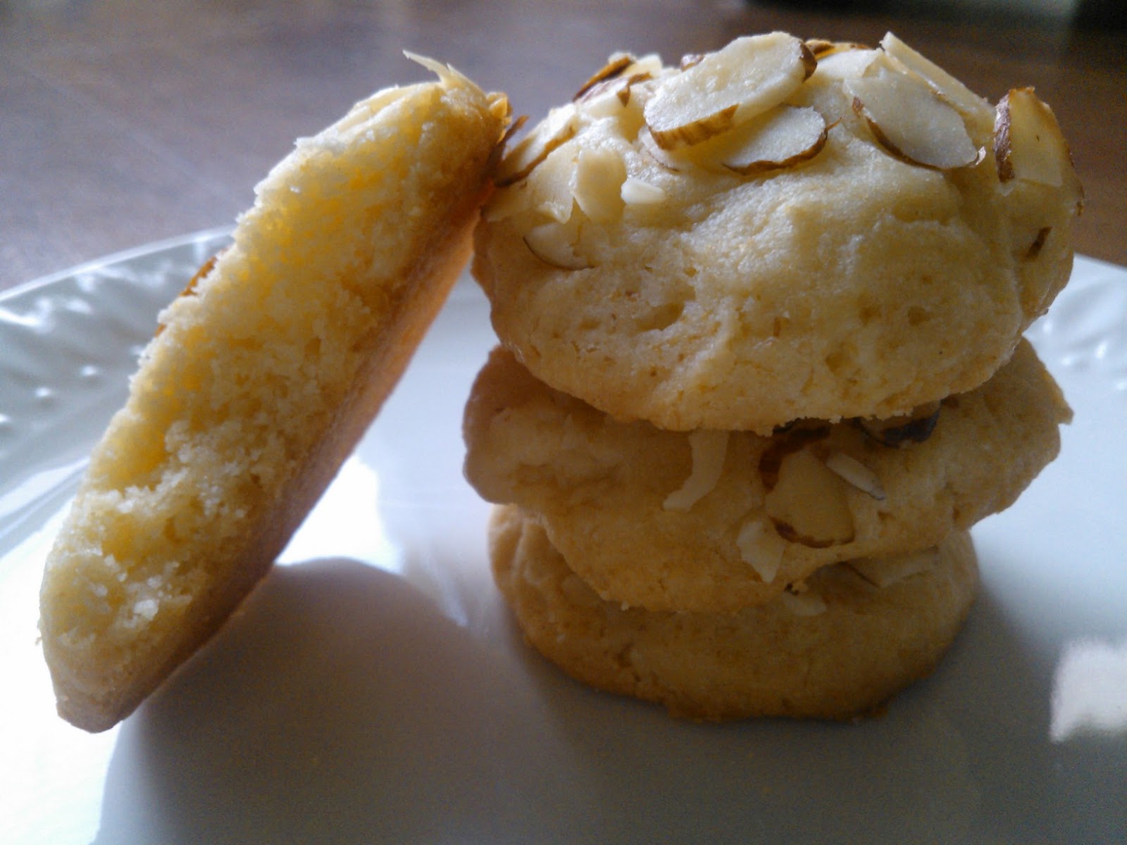 Voracious Omnivore Cream Cheese Almond Cookies