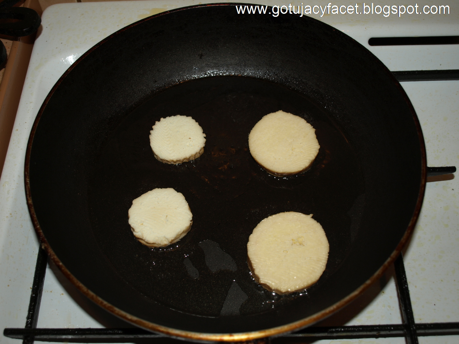 Gotujacy Facet Smazone Oscypki