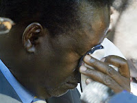 http://1.bp.blogspot.com/-6a6kbElT6TM/UayTRLiReCI/AAAAAAACTCY/H_tx-uTv708/s1600/1_65_odinga_medium.jpg