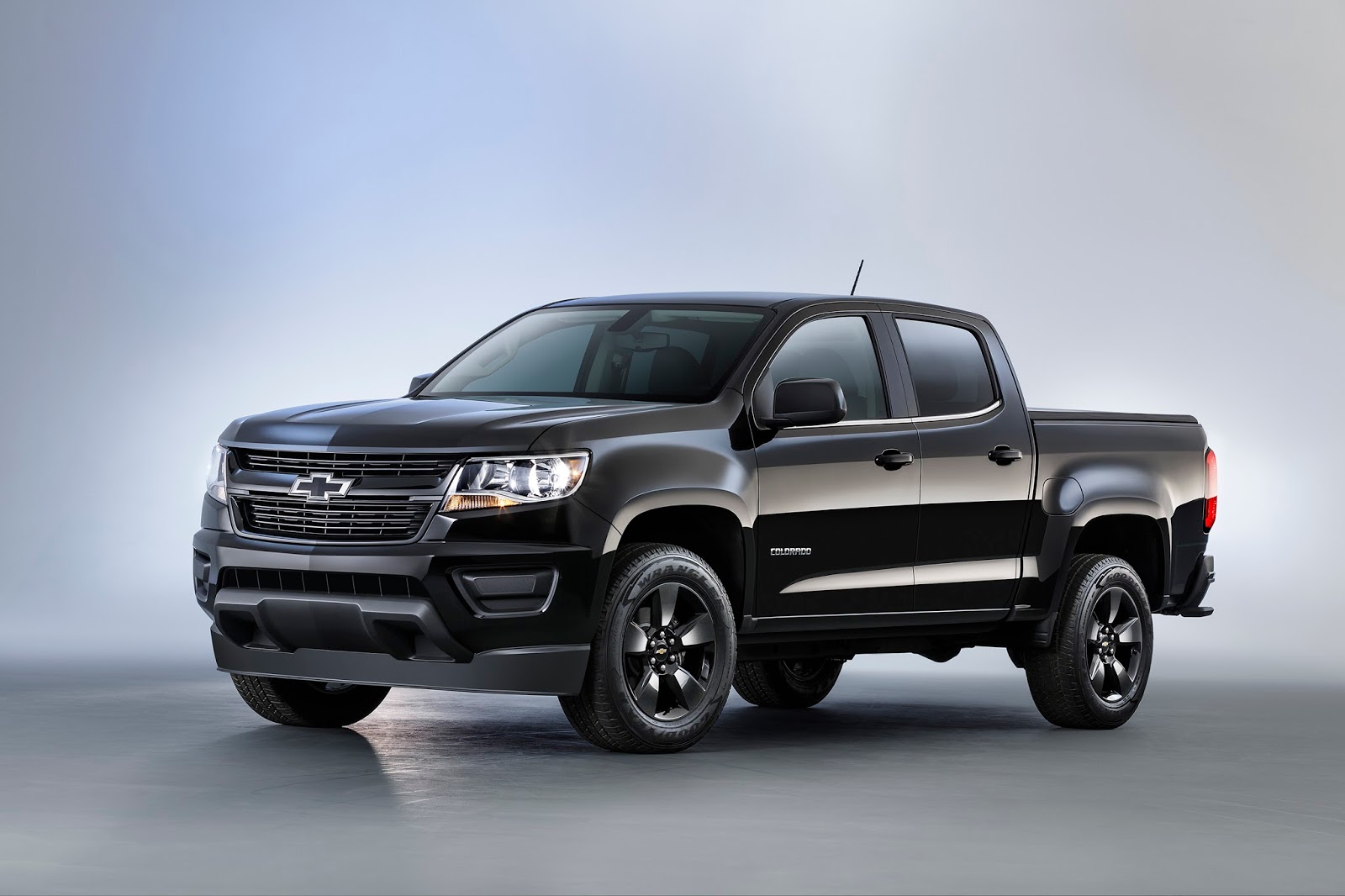 2016 Chevrolet Colorado Midnight Edition et Z71 Trail Boss, l'urbain et