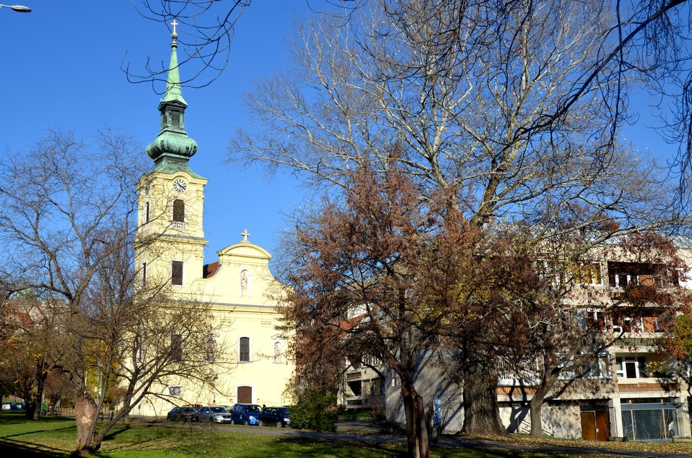 A tabánban álló Alexandriai Szent Katalin plébániatemplom - koratavaszi napsütésben...