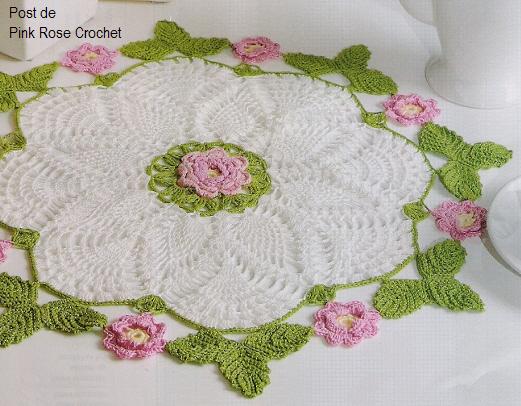 http://1.bp.blogspot.com/-6ai0vjkqTbw/T0UVavTm7NI/AAAAAAAAXE4/jYdeSPjfh2E/s1600/Centrinho+Abacaxis+Flor+e+Folhas+em+Croche-+PRoseCrochet.JPG