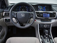 2014 Honda Accord PHEV Japanese car photos 4