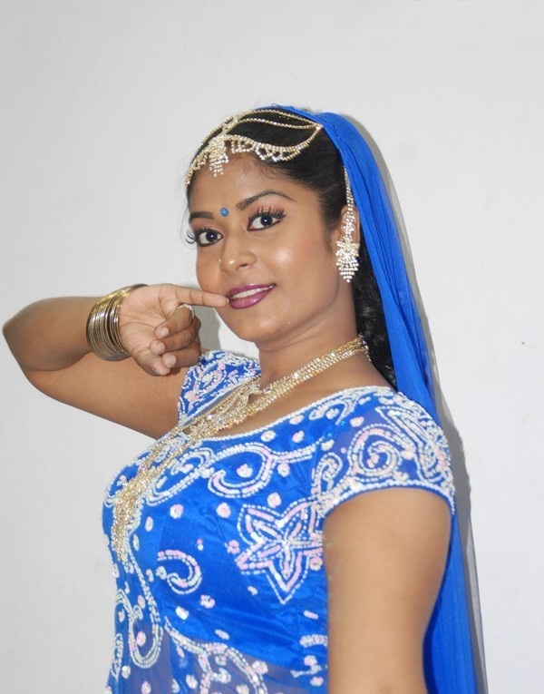 Actress Neepa Dancing Stills Neepa Latest Hot Photos sexy stills