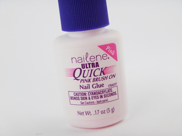 Nailene's Ultra Quick Brush On Glue in Pink is a brush-on adhesion glue for