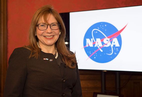 Adriana and the NASA