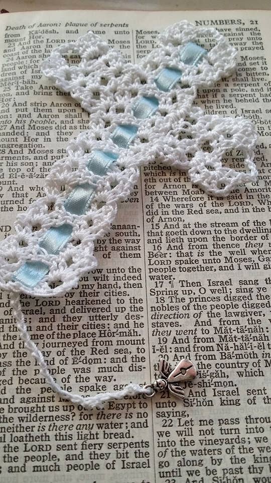 Swansea World Of Creations: Crocheted Religious Cross Free Pattern