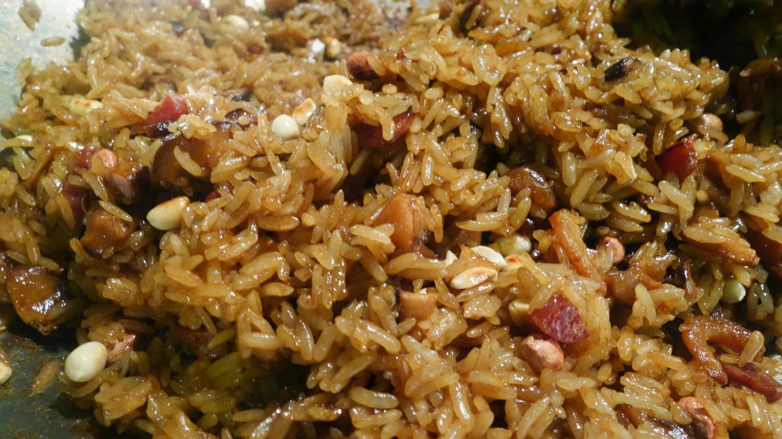 Steamed Glutinous Rice with Dried Shrimps, Chinese Sausage and