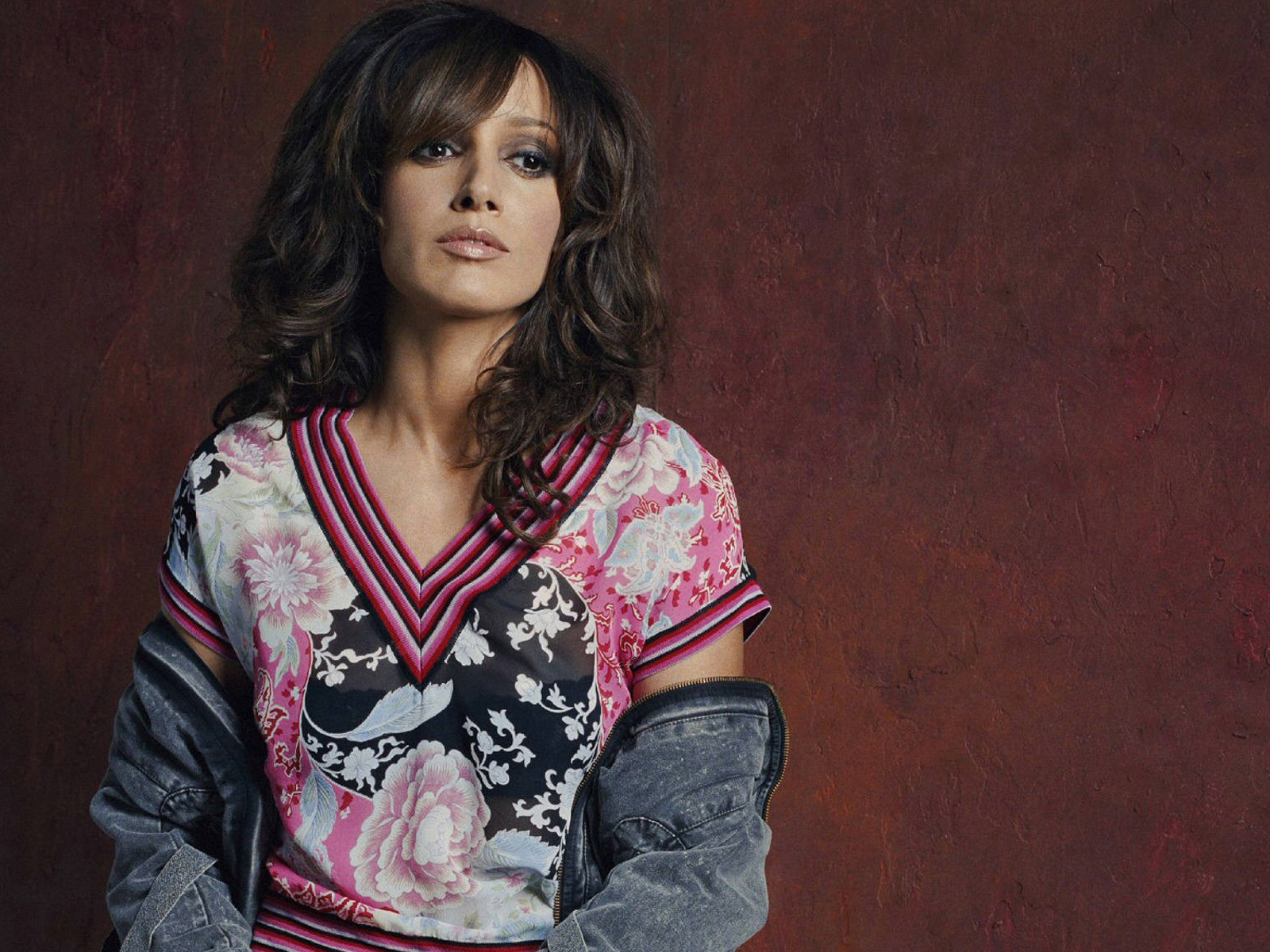 STARS WALLPAPER: Jennifer Beals HD Wallpapers Free Download