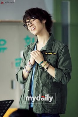 Kang Min Hyuk (강민혁) CN Blue Kang Min Hyuk (강민혁) CN Blue