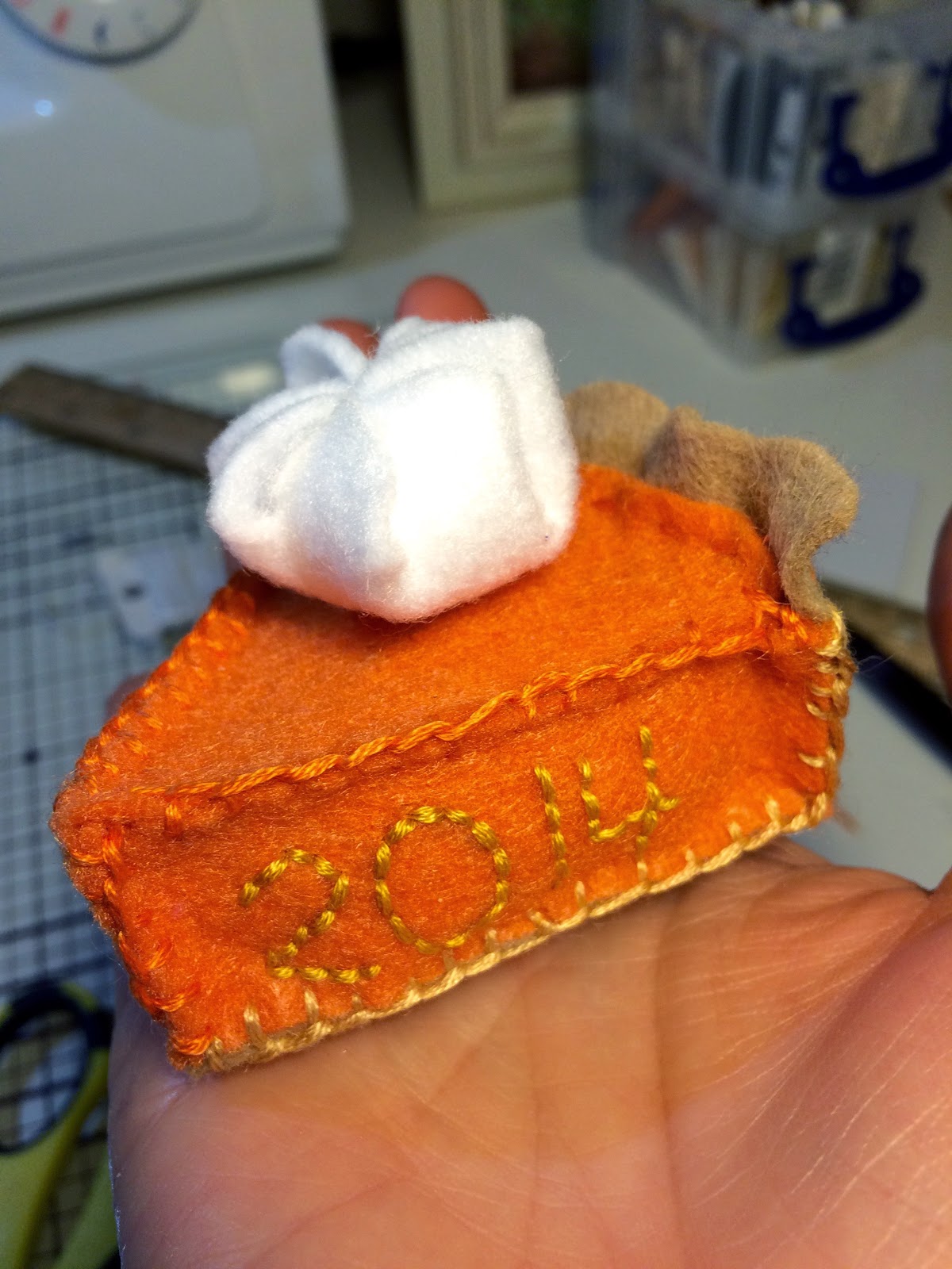 Cut Now, Measure Later DIY Felt Pumpkin Pie Ornament )