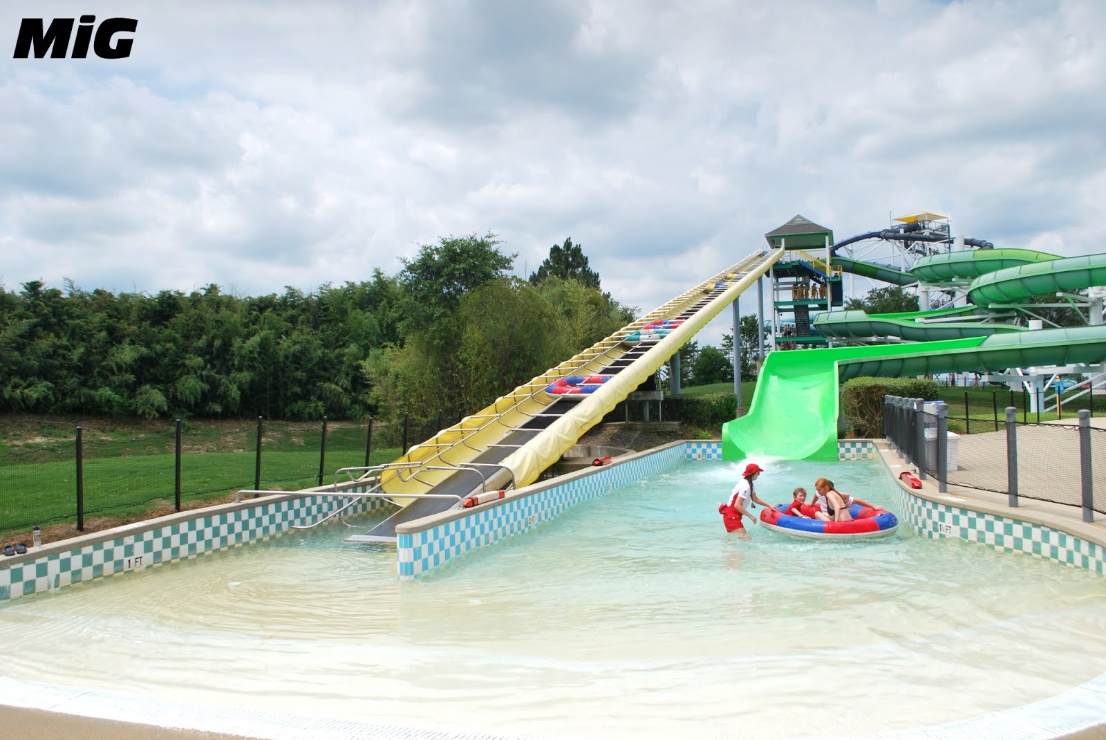 MidwestInfoGuide Boomerang Bay Carowinds