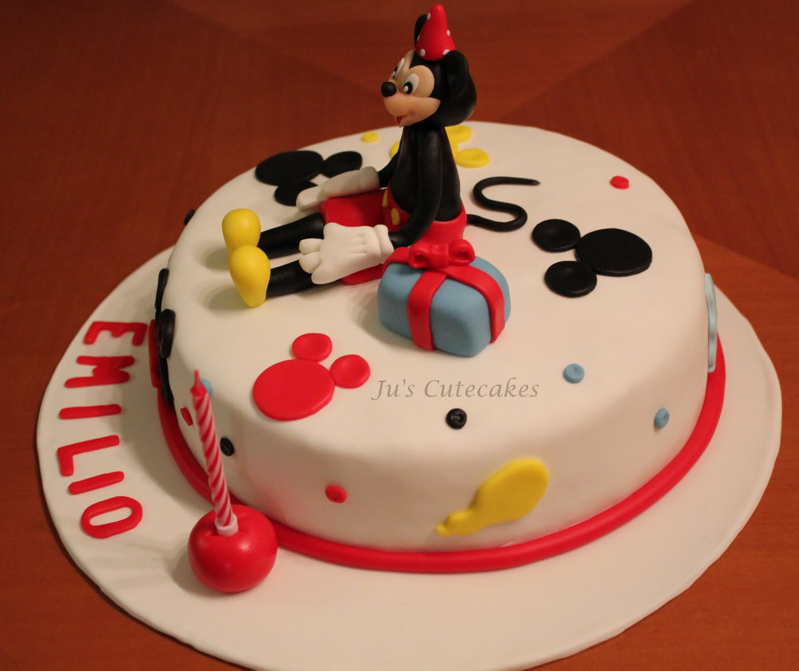 gateau d anniversaire mickey - gâteau Mickey YouTube