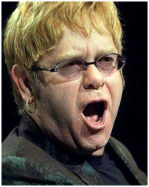 'Idol' finalists ignite Elton John classics 