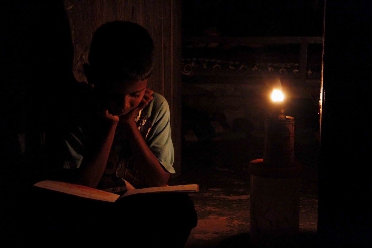An evening without electricity essay