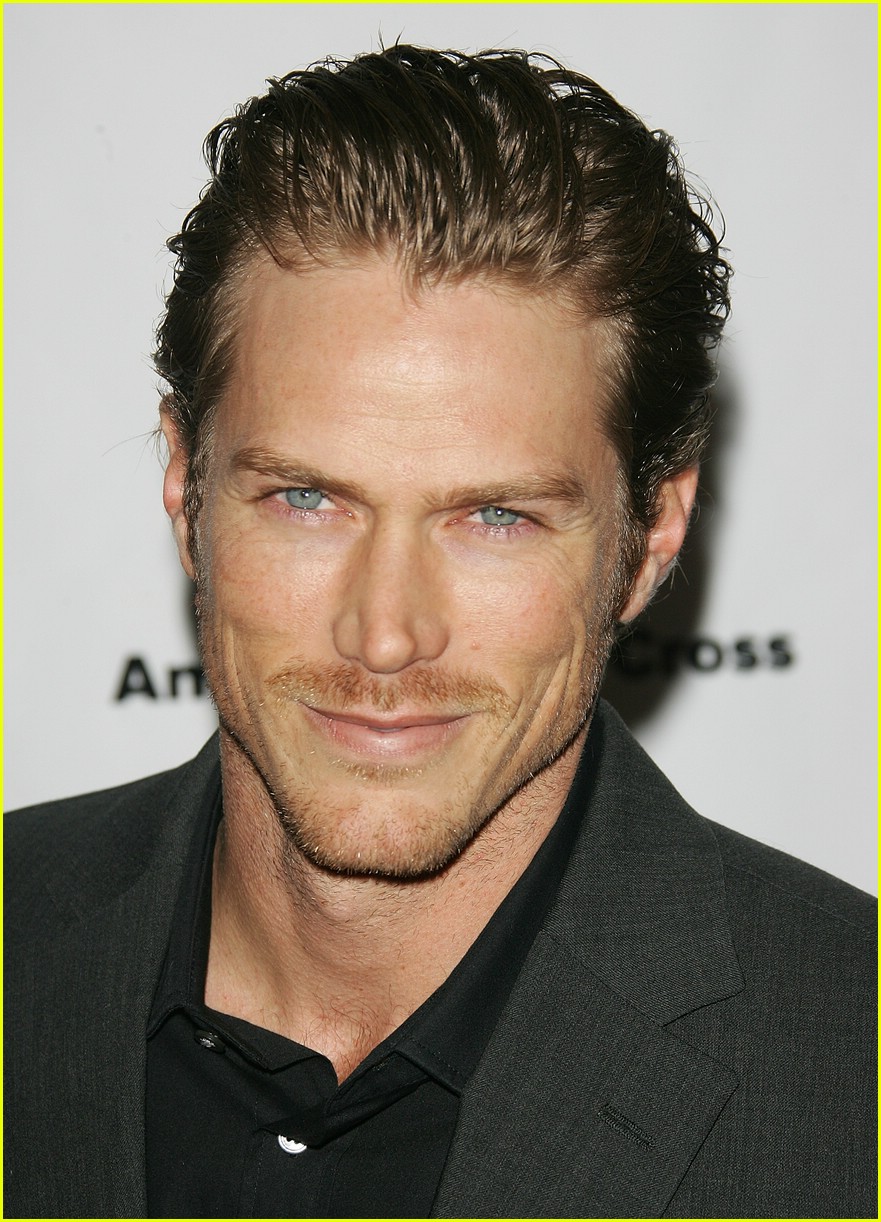 Testosteloka: Jason Lewis