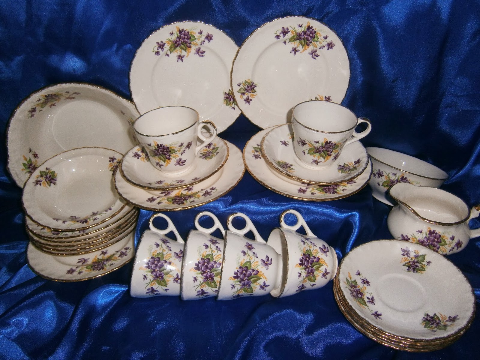 NOVEMBER 2013 ARRIVAL ENGLISH TEA SETS