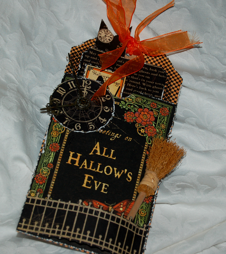 Graphic 45 Halloween Crafts
