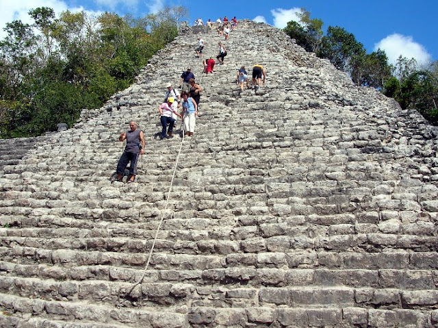 piramide maya a cobà