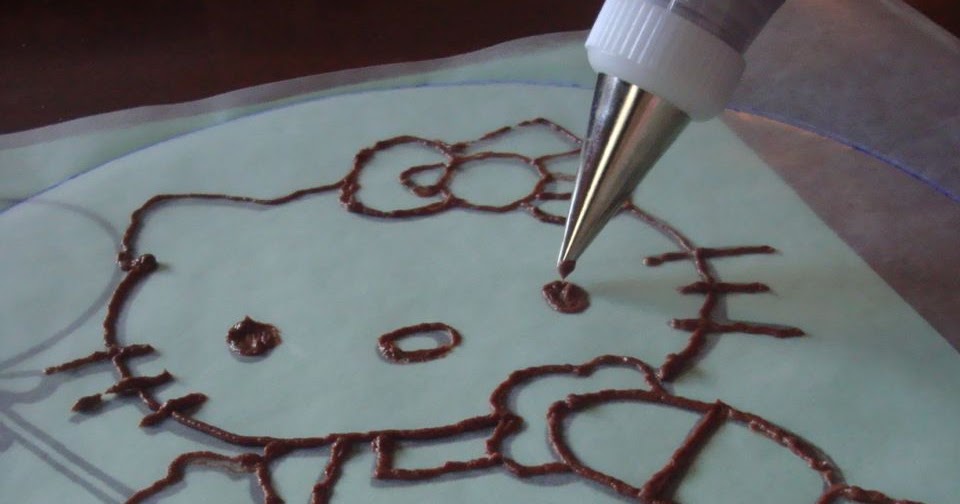 Help Me Hanna: Coloring Page Cake Tutorial