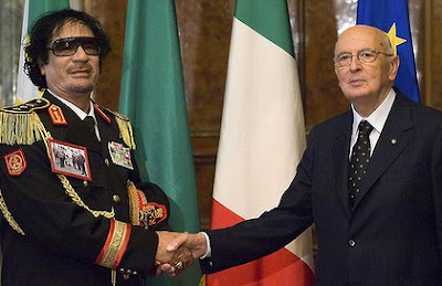 Gadafi%2Bcon%2Bel%2Bactual%2BPresidente%2Bde%2BItalia%252C%2BGiorgio%2BNapolitano.jpg