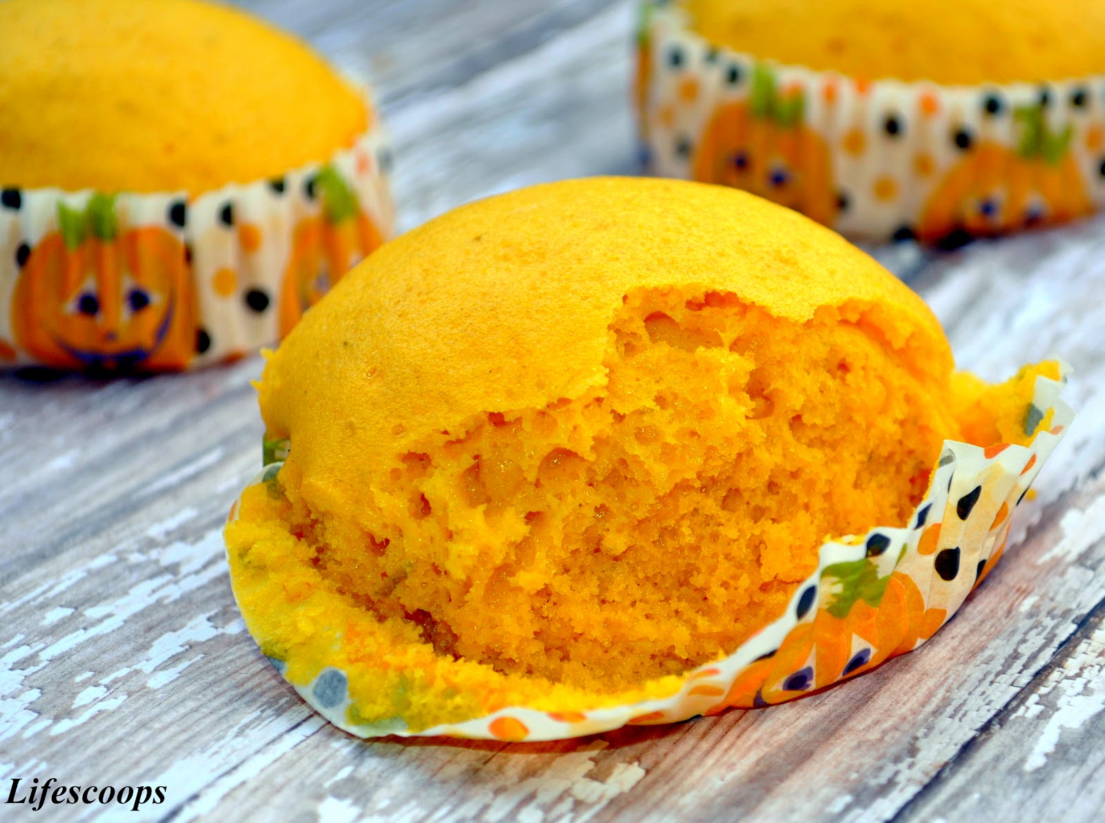 Life Scoops Steamed Mango Muffin