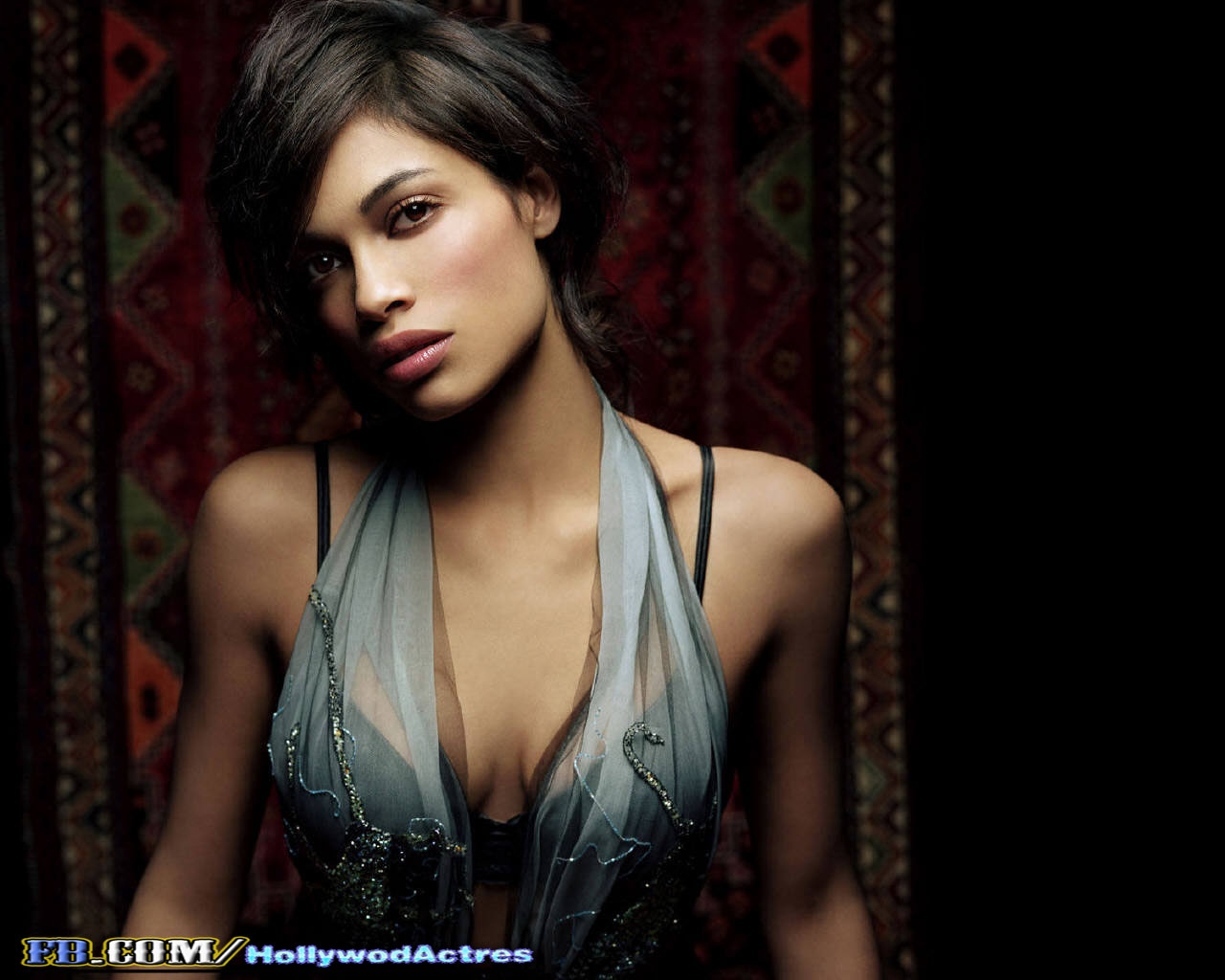 http://1.bp.blogspot.com/-6waNEtRc1hw/URi_7-rSIeI/AAAAAAAAMHI/Hup1xK6Z9A0/s1600/Rosario+Dawson+11.jpg