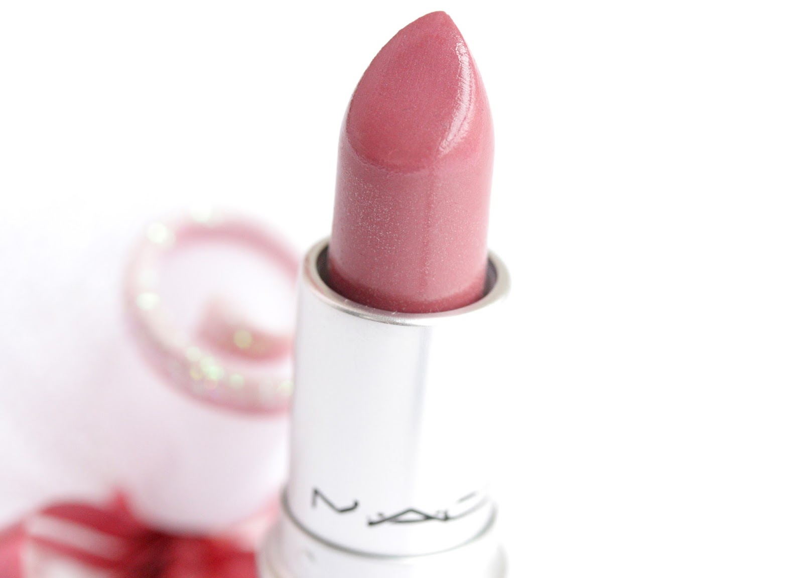 Pretty Fall Lips / MAC Syrup Lipstick Review and Swatches RosyChicc