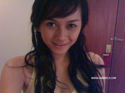 Foto Artis Indonesia on Foto Private Aura Kasih Tetap Cantik Tanpa Make Up   Download Bokep