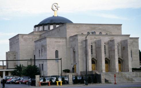 to the Islamic Holly Places Mosque Maryam (Chicago) United States