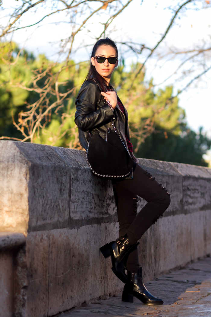 Rojo y Negro streetstyle Blogger Valencia Moda Tendencias Zara
