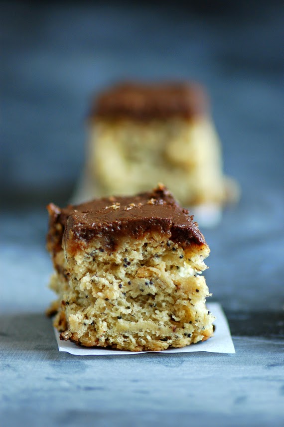 Pouding chômeur au chocolat, banane et pavot