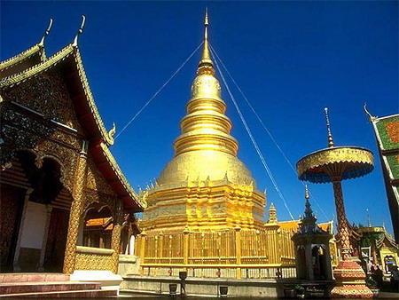 วัดพระธาตุศรีจอมทอง สถานที่ท่องเที่ยวภาคเหนือ