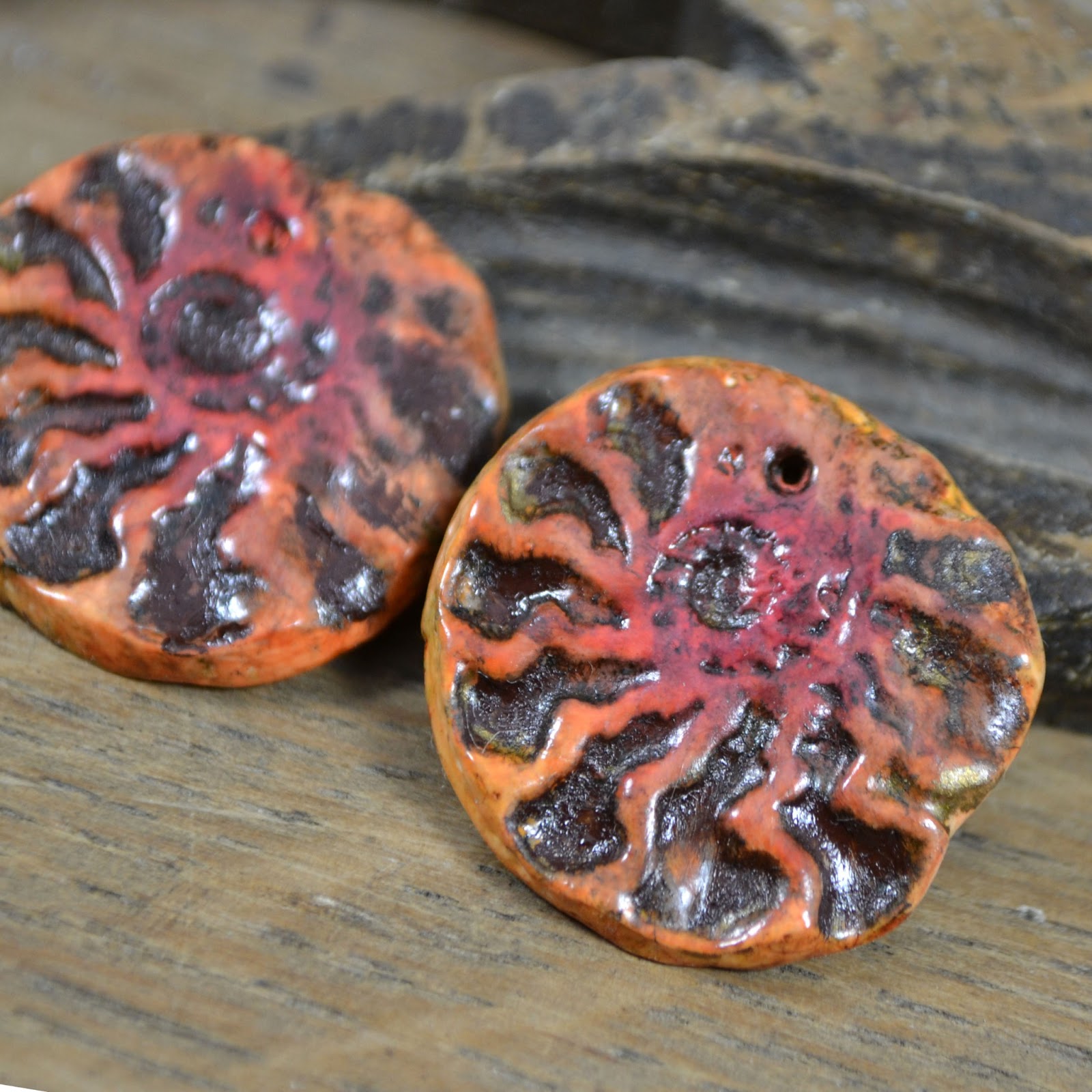 Soft colors highlight the wonderful Ammonite Texture 