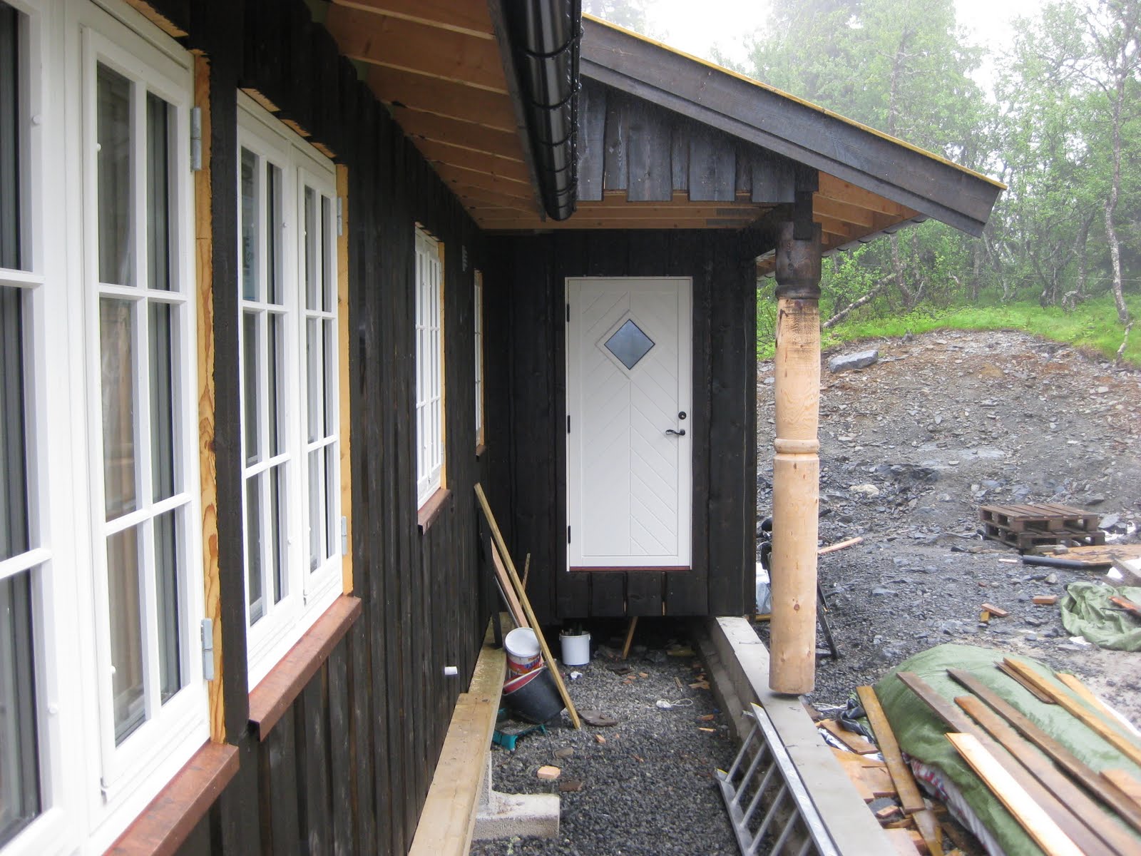 Lavstandard" i etnedal: panel i stue