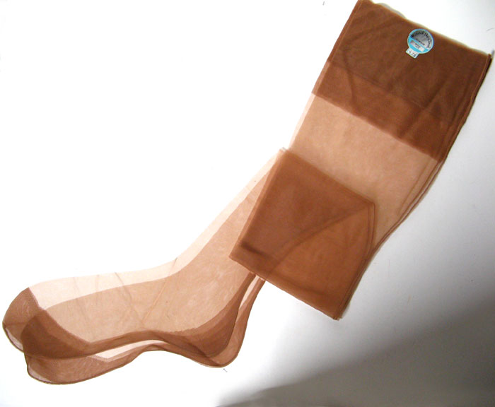 VINTAGE HANES NYLON STOCKINGS WOMENS SIZE 10.5