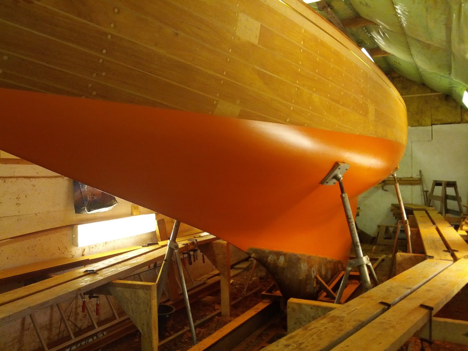 Silvervingen SWE31 restoration Red lead paint in the works