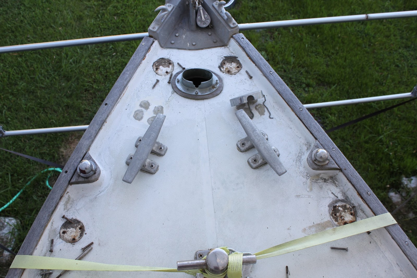 Adventures of Salacia Alberg 30 Refit Hull to Deck Joint failure