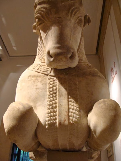 Jochen für den SES im Libanon: National Museum Beirut - Libanesische Tafel