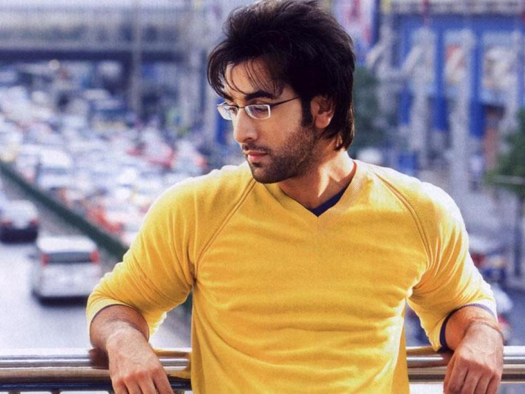 http://1.bp.blogspot.com/-73iwCoNgLNs/ToeK6PKFeJI/AAAAAAAACY0/zhH4Jo4VWBI/s1600/ranbir-kapoor-wallpaper-04.jpg