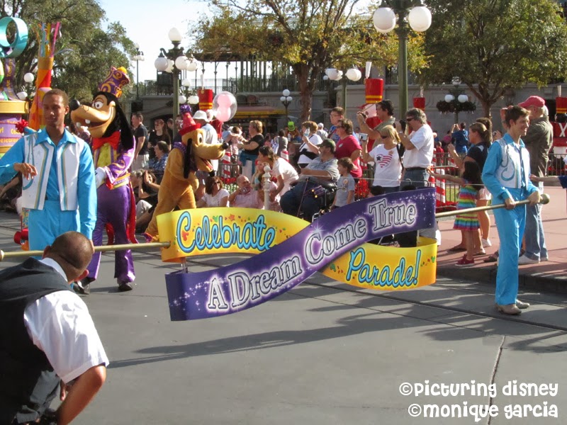 Picturing Disney The Parades of the Magic Kingdom Celebrate A Dream Come True Parade