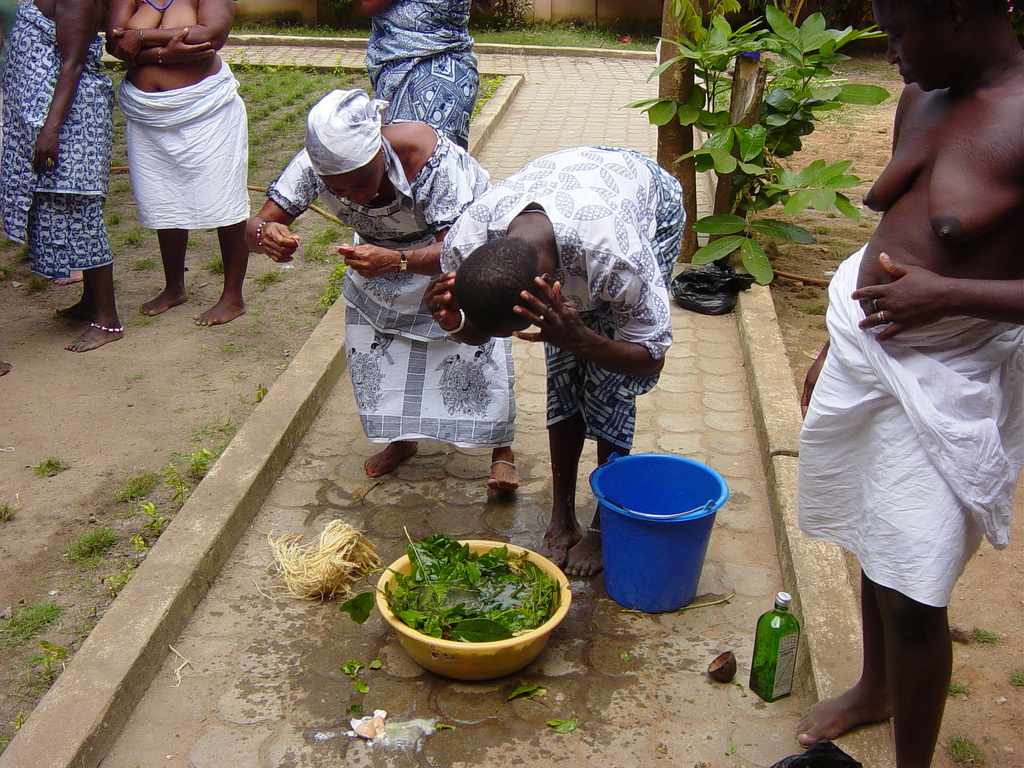 GA PEOPLE GHANA`S TRIBE THAT HAS MAINTAINED ITS AFRICAN TRADITIONS AND