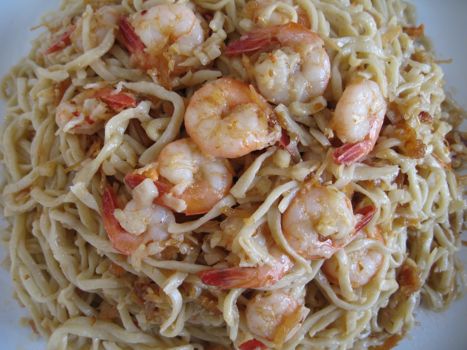 Sumptuous Flavours Egg Noodles with Shrimps & X.O. Sauce （XO 酱蛋面）