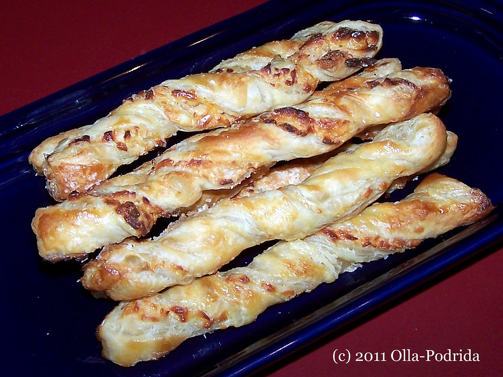 OllaPodrida Smoked Gouda Cheese Straws