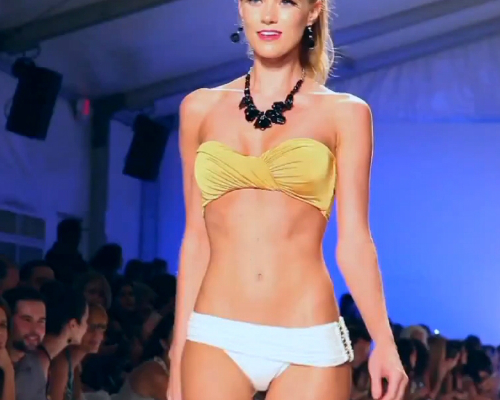 Bikini - aranysárga, pánt nélküli felsőrész - fehér, magas derekú bikini alsó Bikini - aranysárga, pánt nélküli felsőrész - fehér, magas derekú bikini alsó